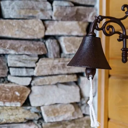 Луксозна вила Mountain Jordan- With Jacuzzi