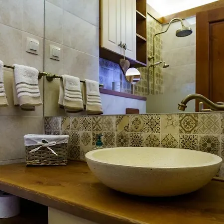 Villa Mountain Jordan- With Jacuzzi Razlog