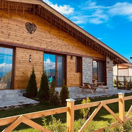 Луксозна вила Mountain Jordan- With Jacuzzi