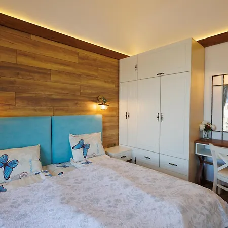 Mountain Jordan- With Jacuzzi Луксозна вила