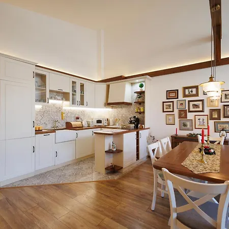 Mountain Jordan- With Jacuzzi Villa