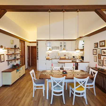 Mountain Jordan- With Jacuzzi Луксозна вила