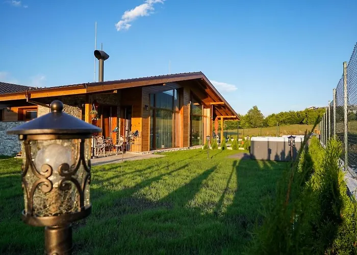 Mountain Jordan- With Jacuzzi *