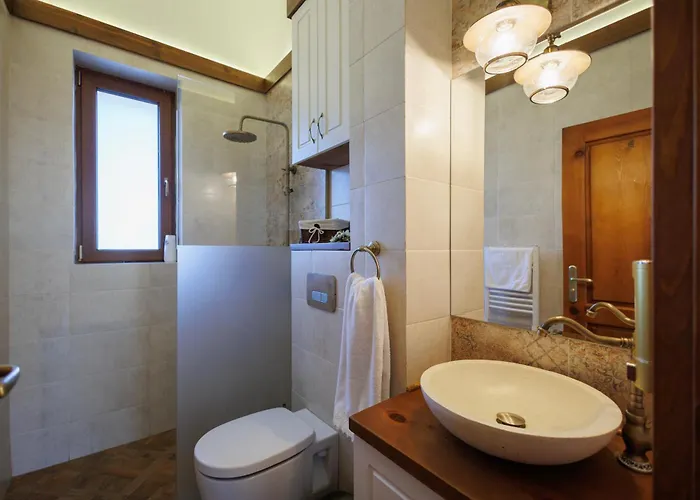 Mountain Jordan- With Jacuzzi * رازلوغ