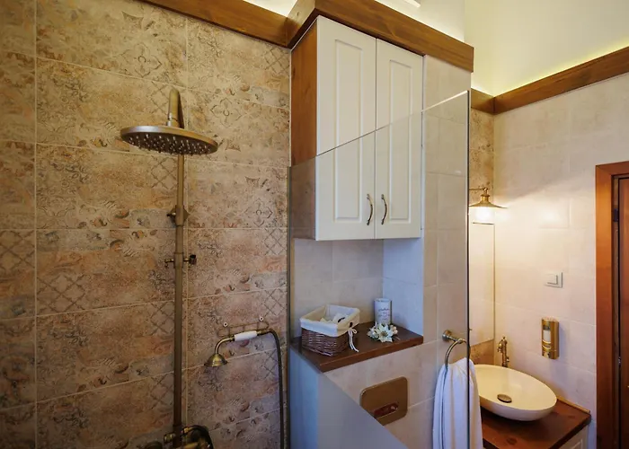 Mountain Jordan- With Jacuzzi فيلة رازلوغ