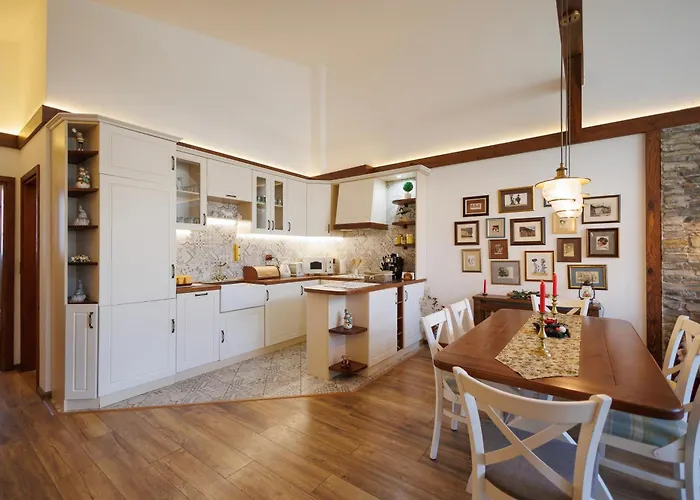 Mountain Jordan- With Jacuzzi Willa